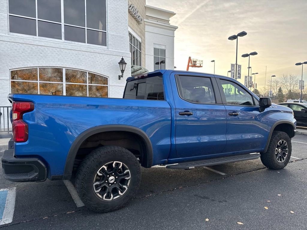 Used 2022 Chevrolet Silverado 1500 ZR2 w/ Technology Package image 6