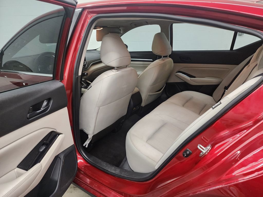 Used 2023 Nissan Altima 2.5 SV w/ SV Premium Package image 24