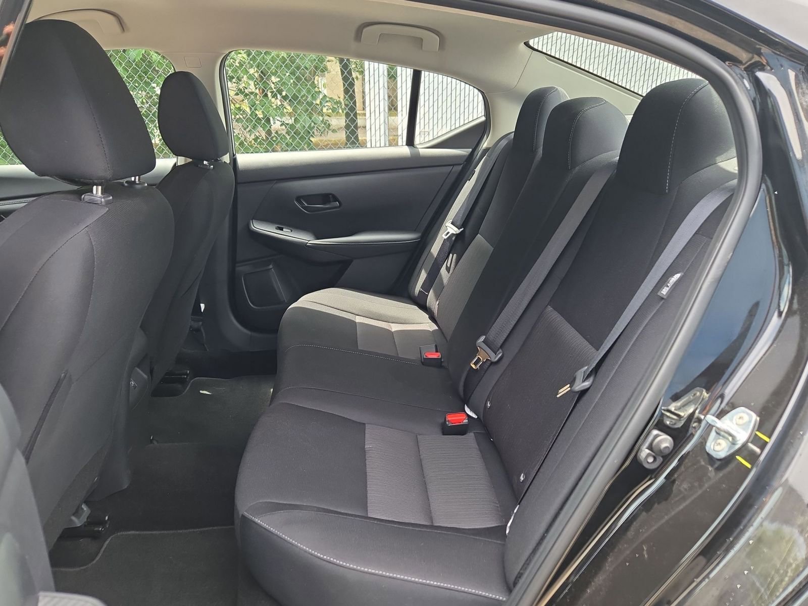 Used 2025 Nissan Sentra SV FWD image 8