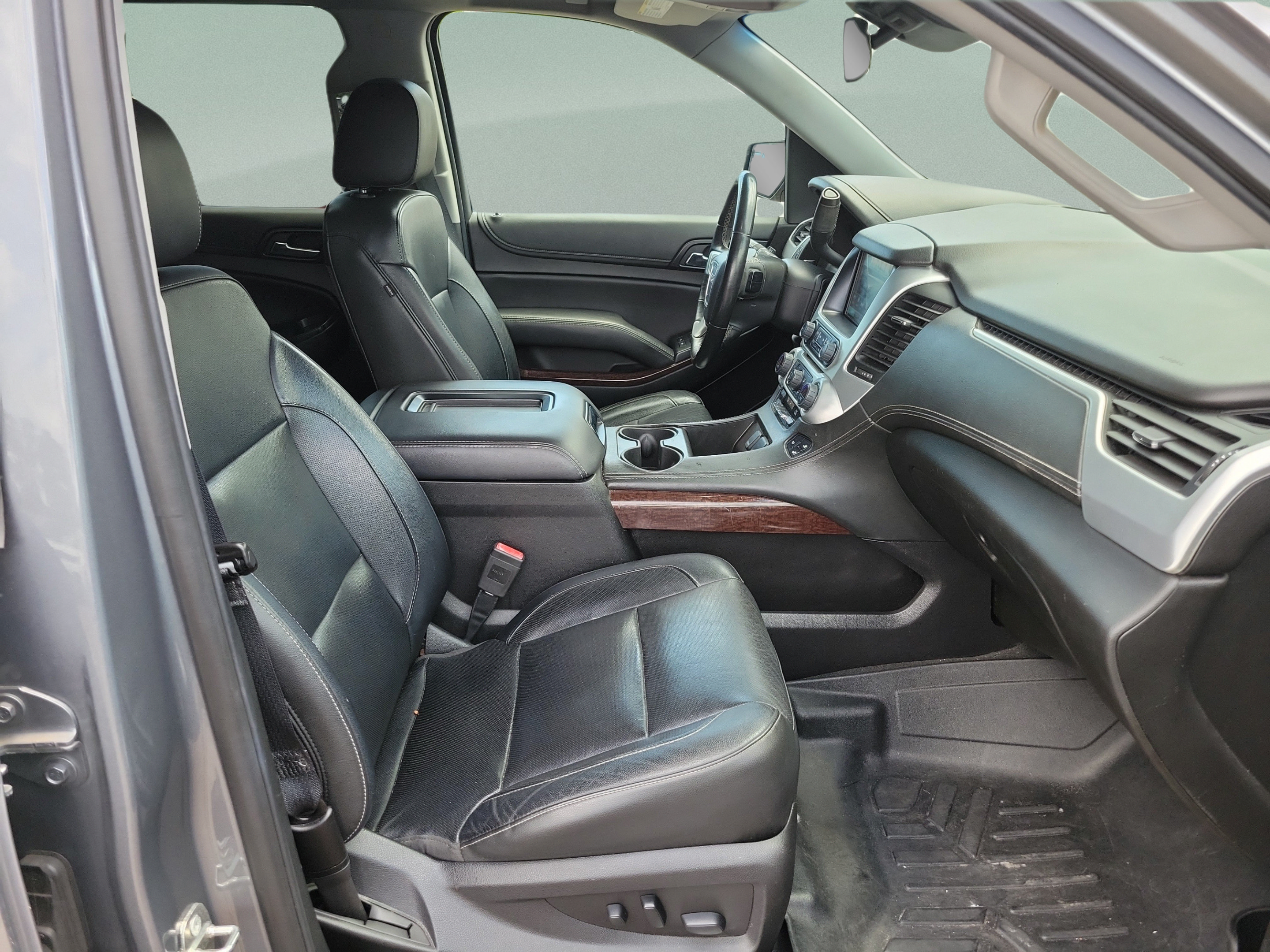 Used 2019 GMC Yukon XL SLT w/ Open Road Package RWD image 19
