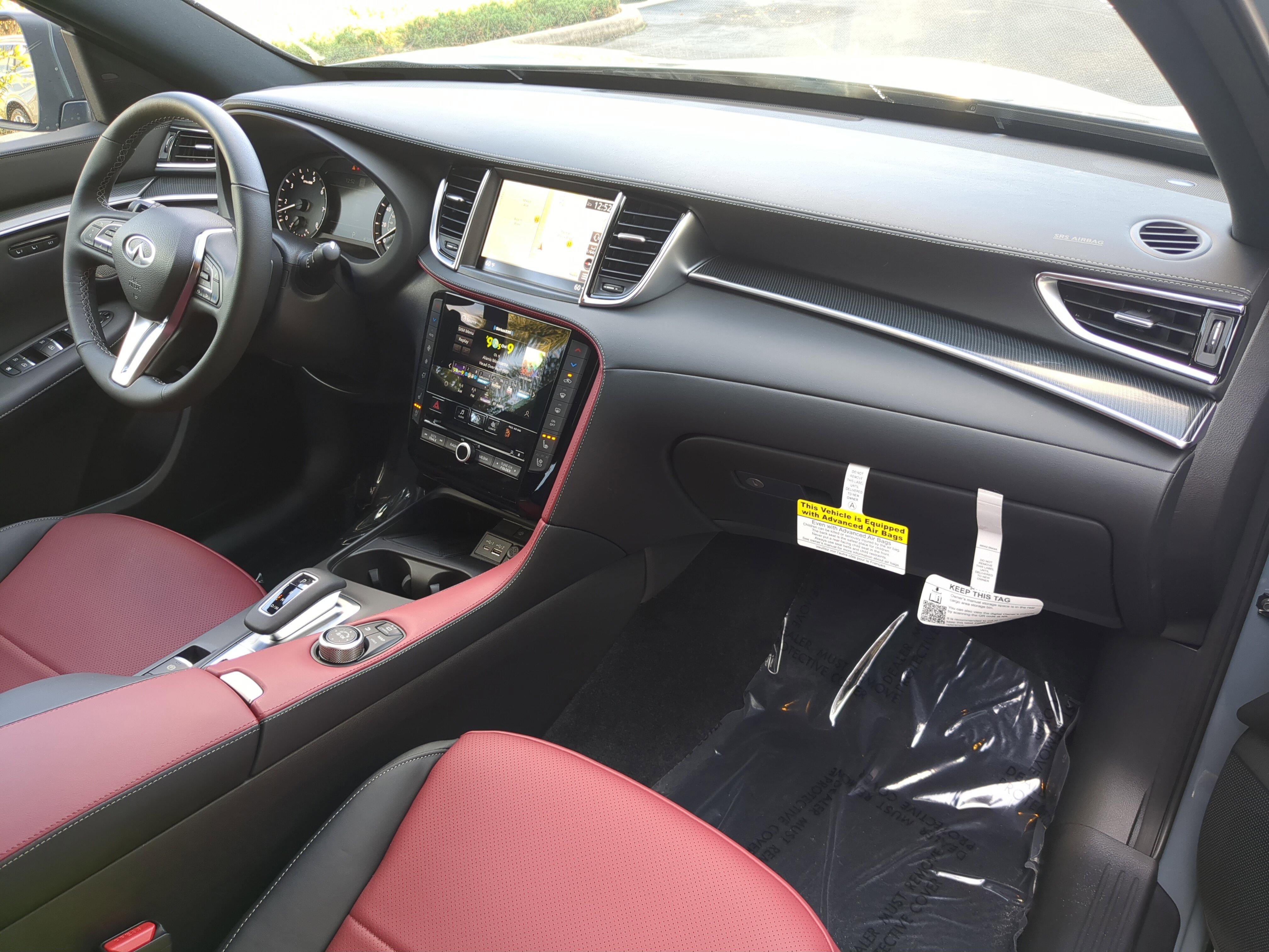 New 2025 INFINITI QX50 Sport image 11