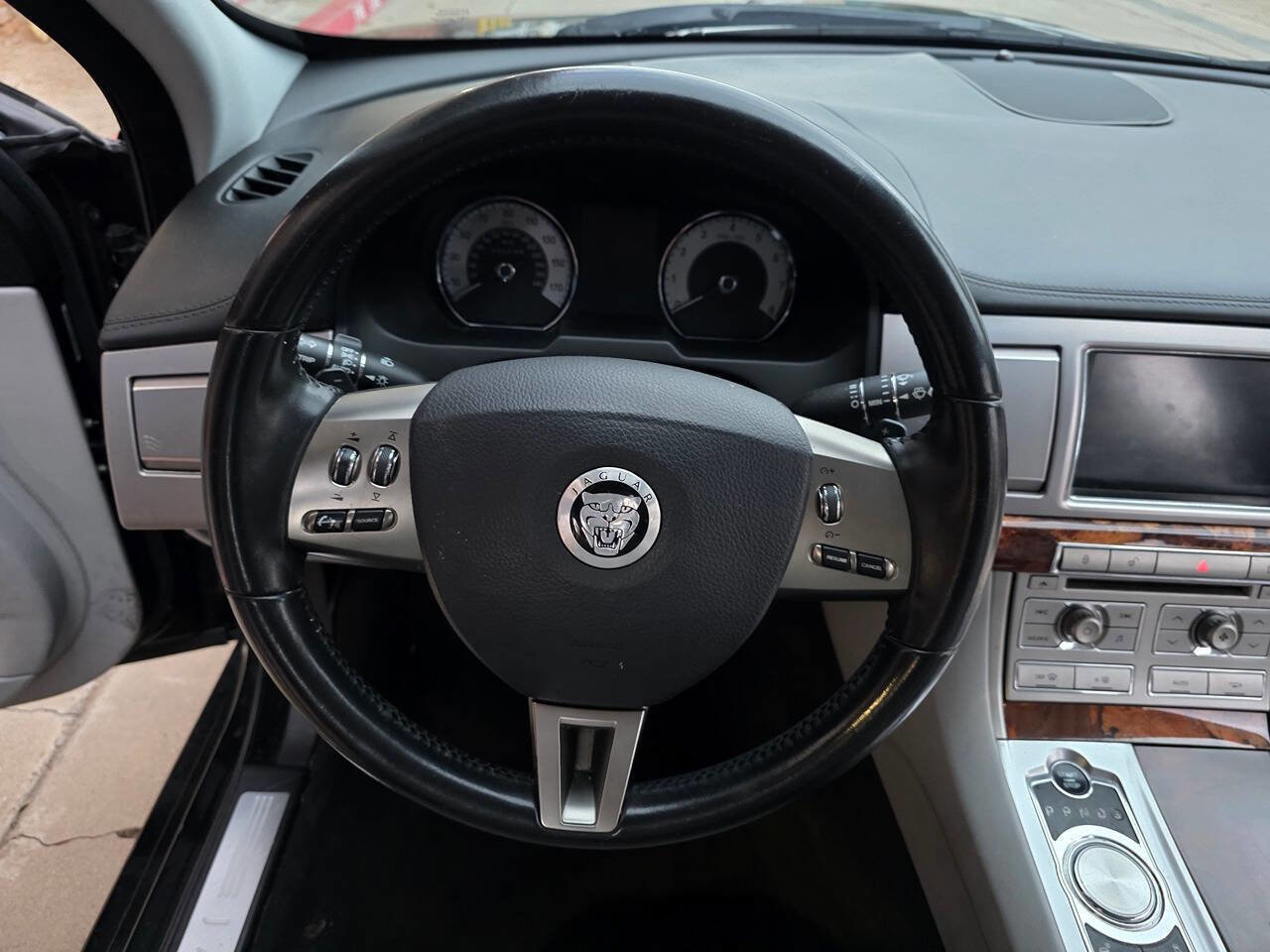 Used 2011 Jaguar XF Portfolio image 12