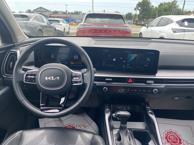 Used 2024 Kia Sorento S AWD/4WD image 14