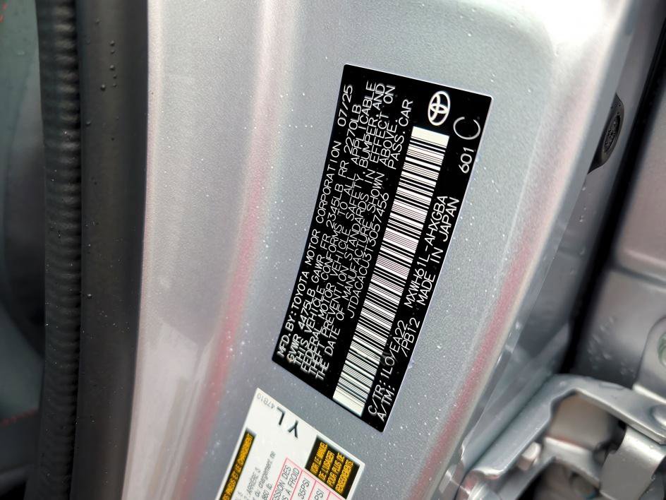 Used 2026 Toyota Prius Plug-In Hybrid image 32