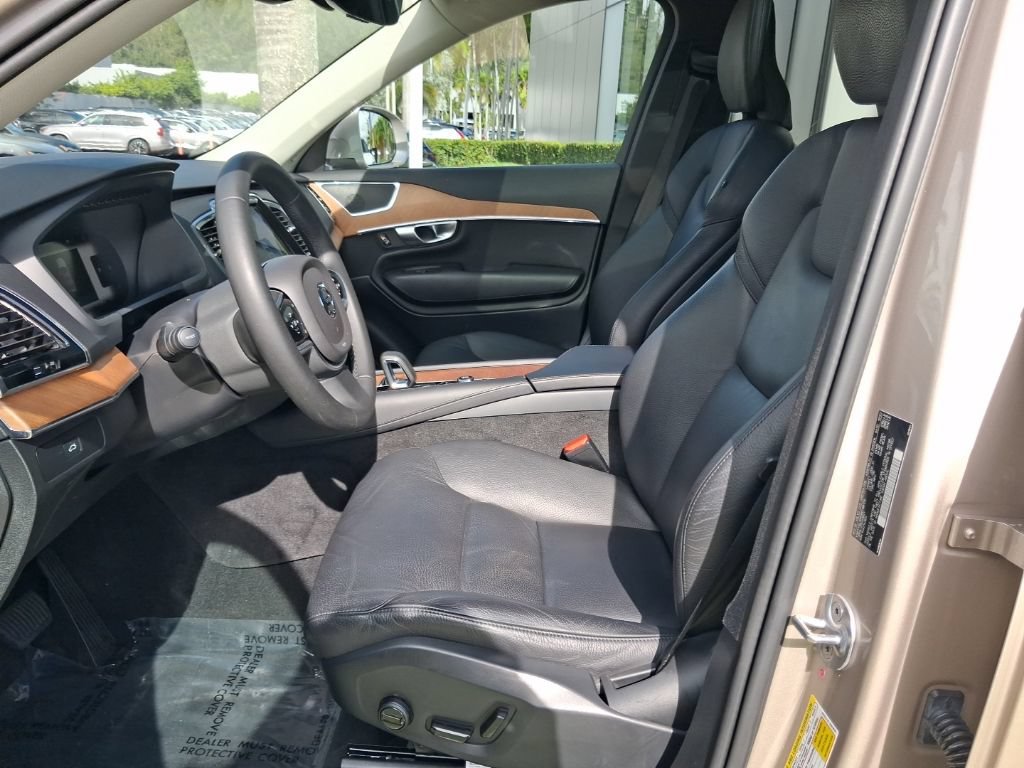 Certified 2024 Volvo XC90 B5 Plus w/ Protection Package Premier AWD/4WD image 14
