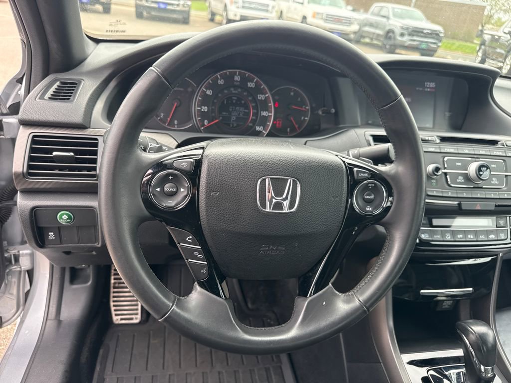 Used 2016 Honda Accord Sport image 19