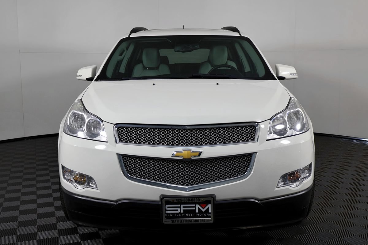 Used 2010 Chevrolet Traverse LTZ AWD/4WD image 4