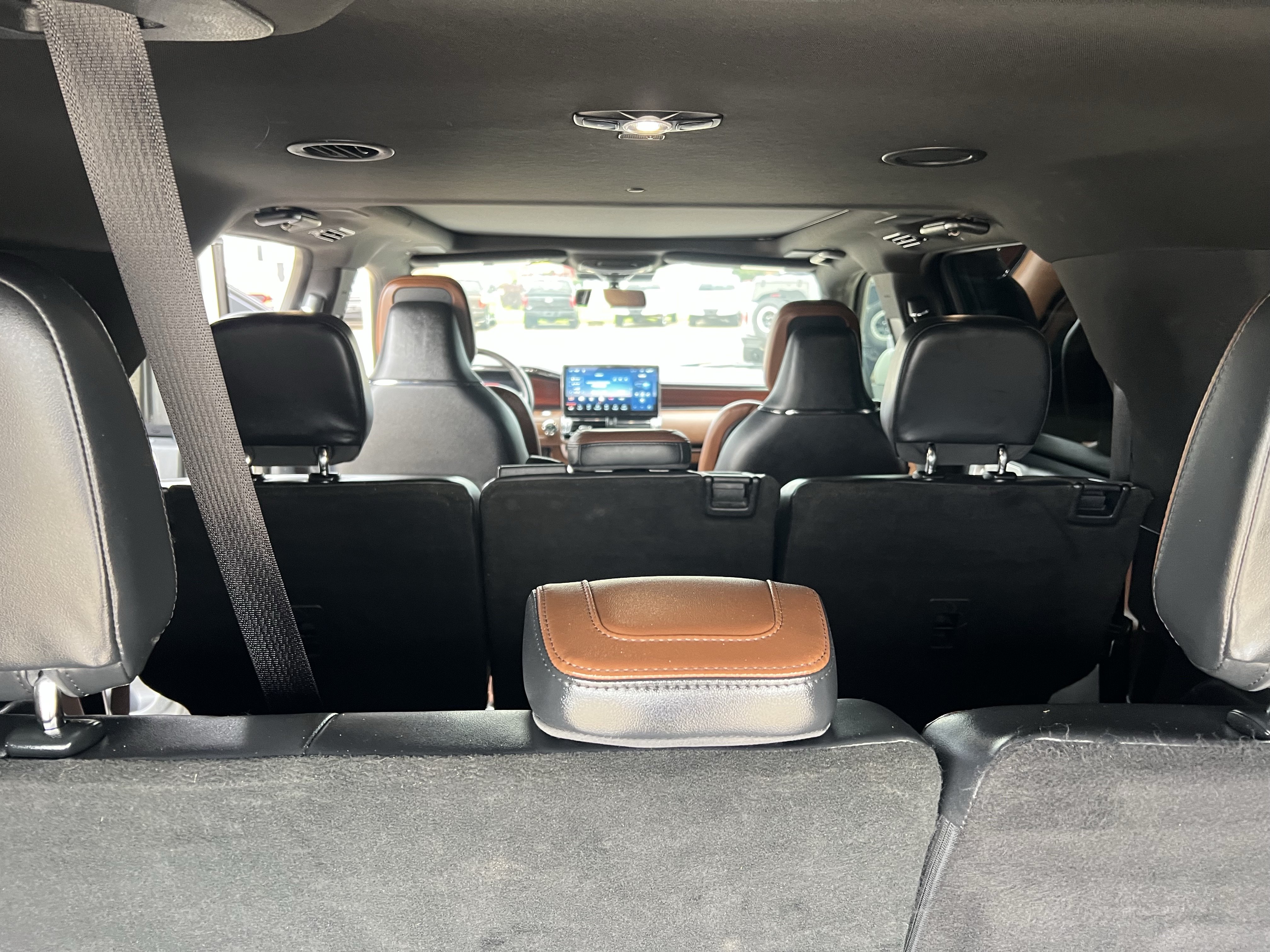 Used 2023 Lincoln Navigator L Reserve AWD/4WD image 24