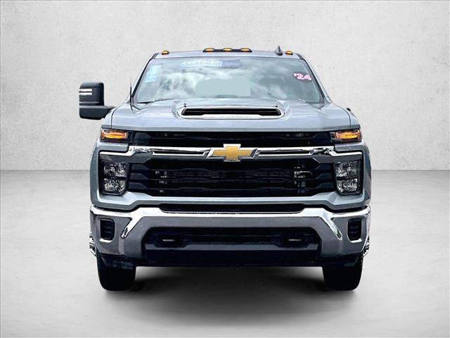 Used 2024 Chevrolet Silverado 3500 LT AWD/4WD image 3