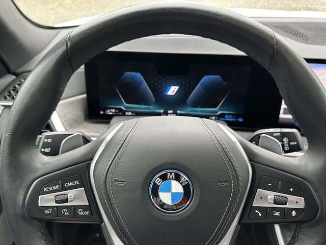 Certified 2025 BMW X5 xDrive50e w/ Premium Package image 28