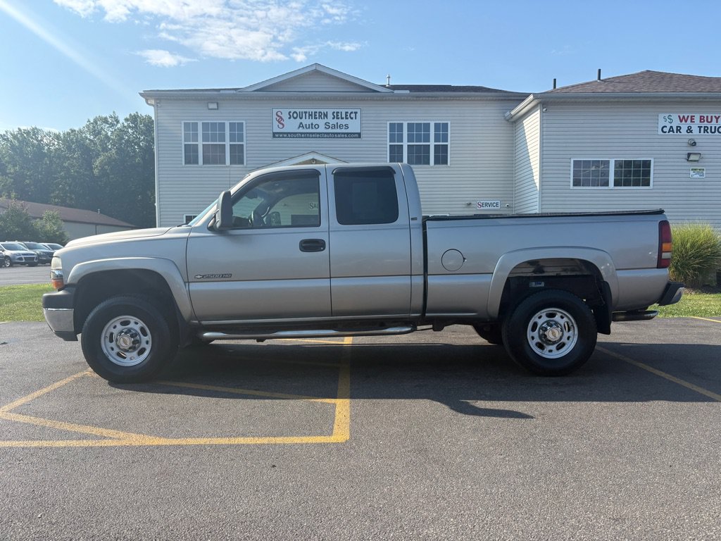 Used 2002 Chevrolet Silverado 2500 LS w/ Snow Plow Prep Pkg AWD/4WD image 1