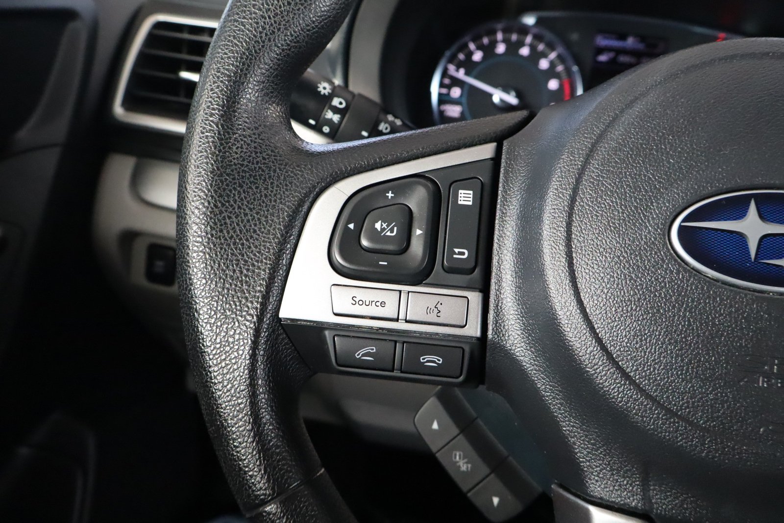 Used 2018 Subaru Forester 2.5i Premium AWD/4WD image 24