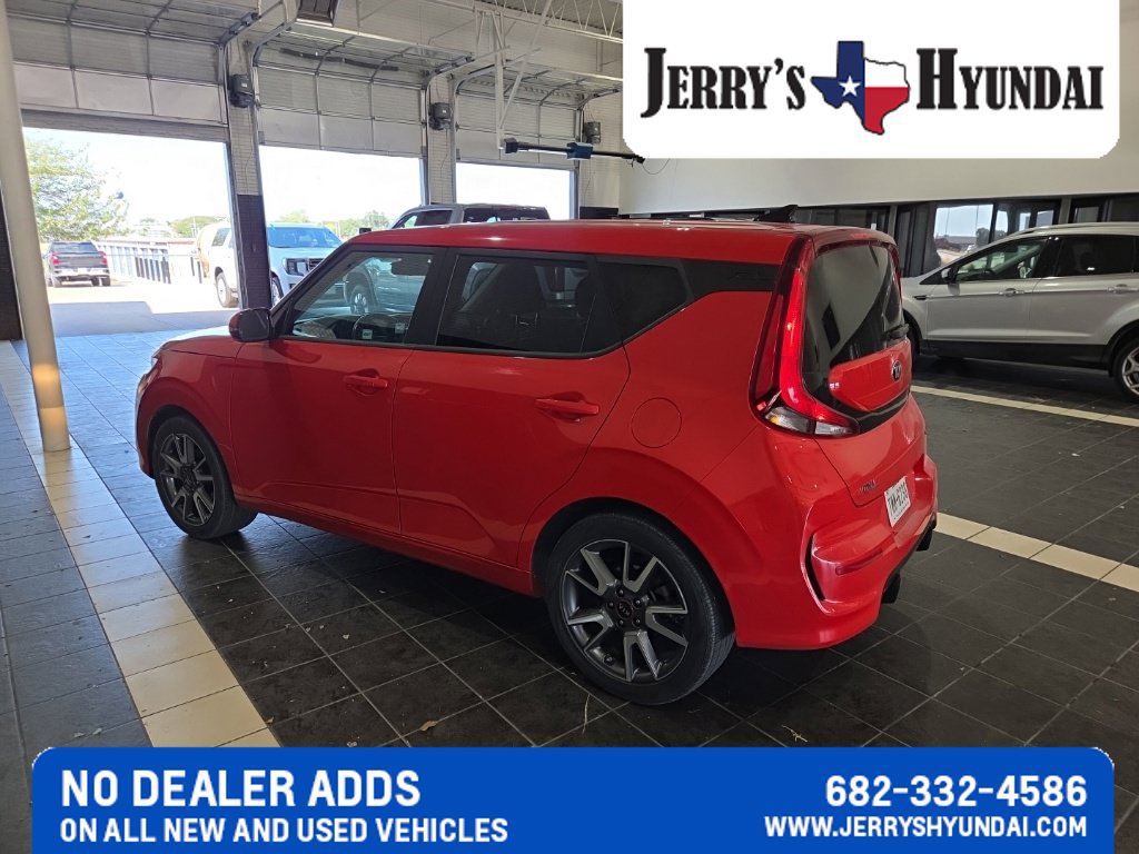 Used 2021 Kia Soul GT-Line FWD image 6