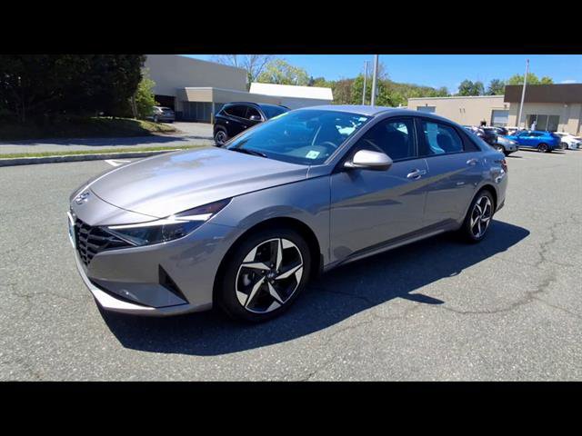 Certified 2023 Hyundai Elantra SEL w/ Convenience Package FWD image 4