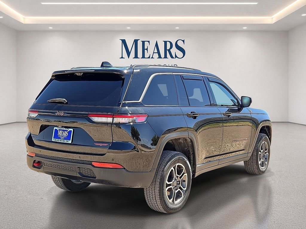 Used 2022 Jeep Grand Cherokee Trailhawk w/ ADV Protech Group II AWD/4WD image 5
