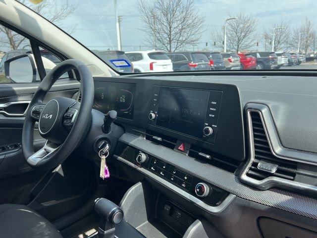Certified 2023 Kia Sportage LX image 30