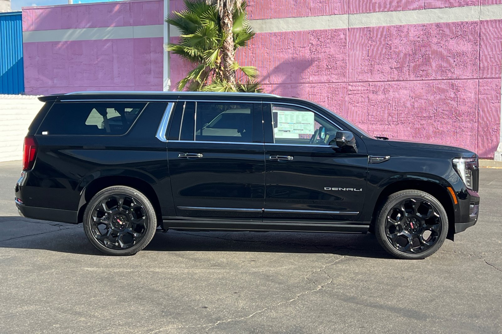 New 2026 GMC Yukon XL Denali Ultimate AWD/4WD image 3