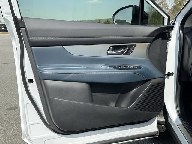 New 2026 Nissan Murano Platinum w/ Cargo Package AWD/4WD image 12