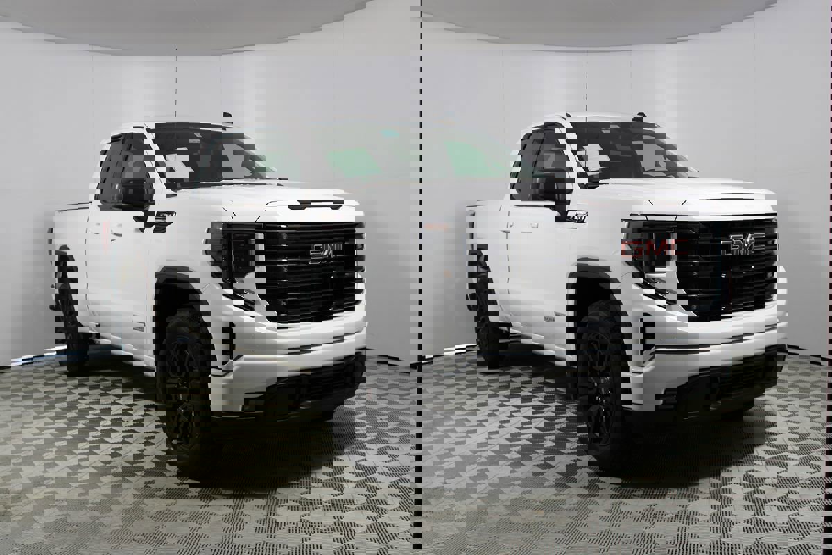 Used 2025 GMC Sierra 1500 Elevation image 28