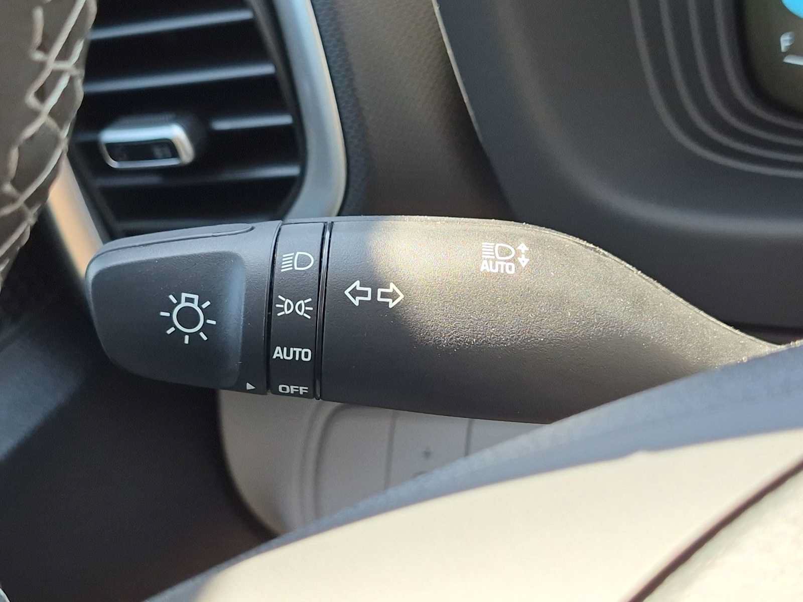 New 2026 Hyundai Venue SEL FWD image 26