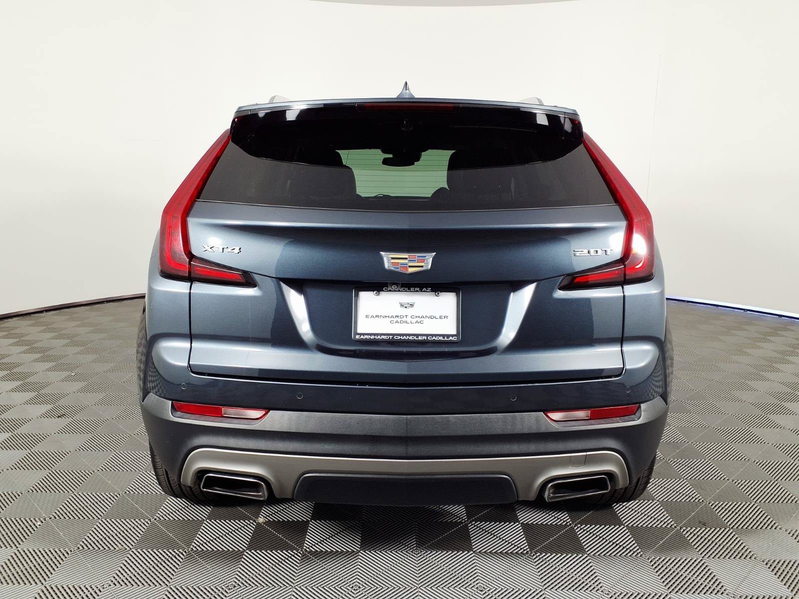 Used 2019 Cadillac XT4 Premium Luxury w/ Cold Weather Package FWD image 5