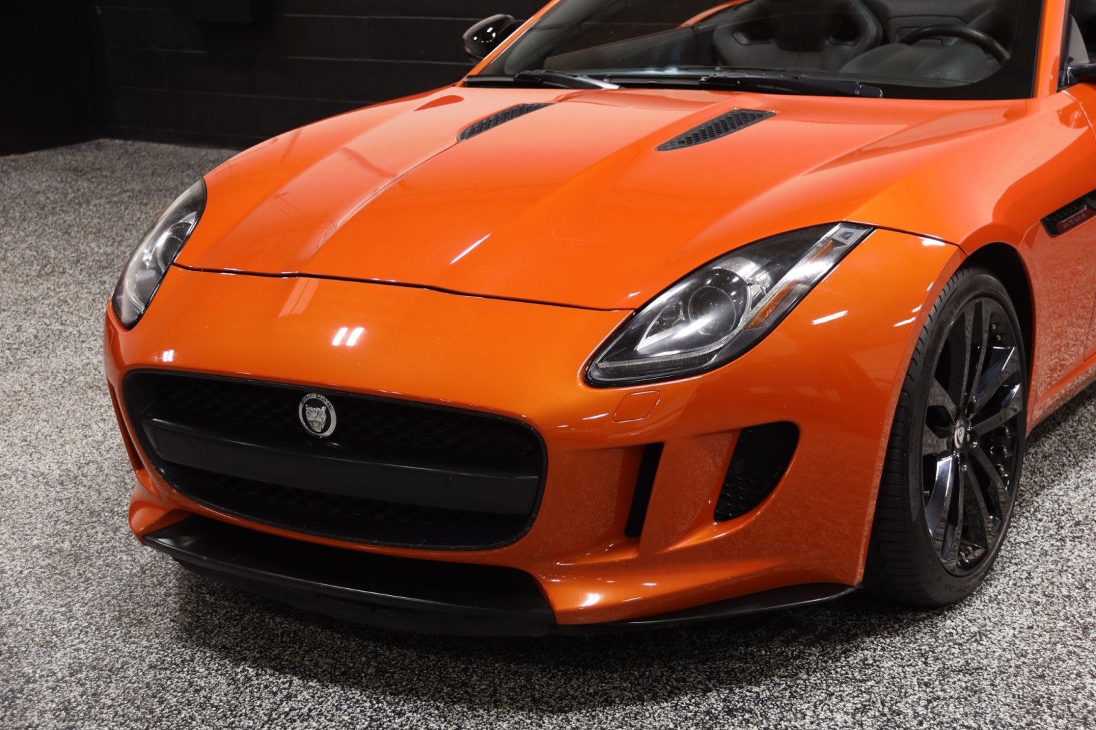 Used 2014 Jaguar F-TYPE Convertible image 13