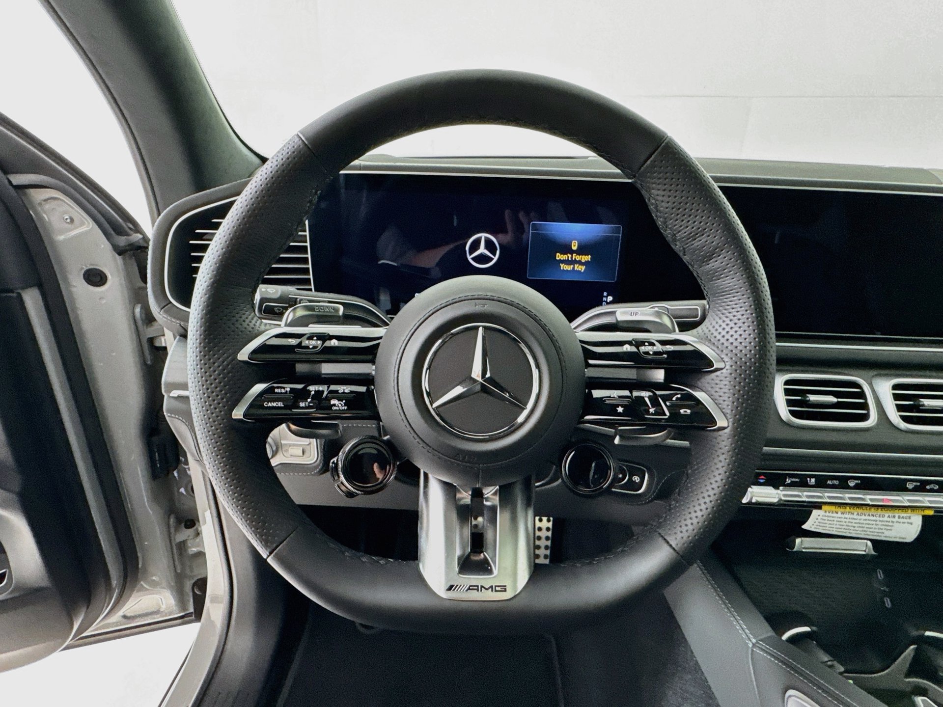 New 2026 Mercedes-Benz GLS 63 AMG 4MATIC image 12