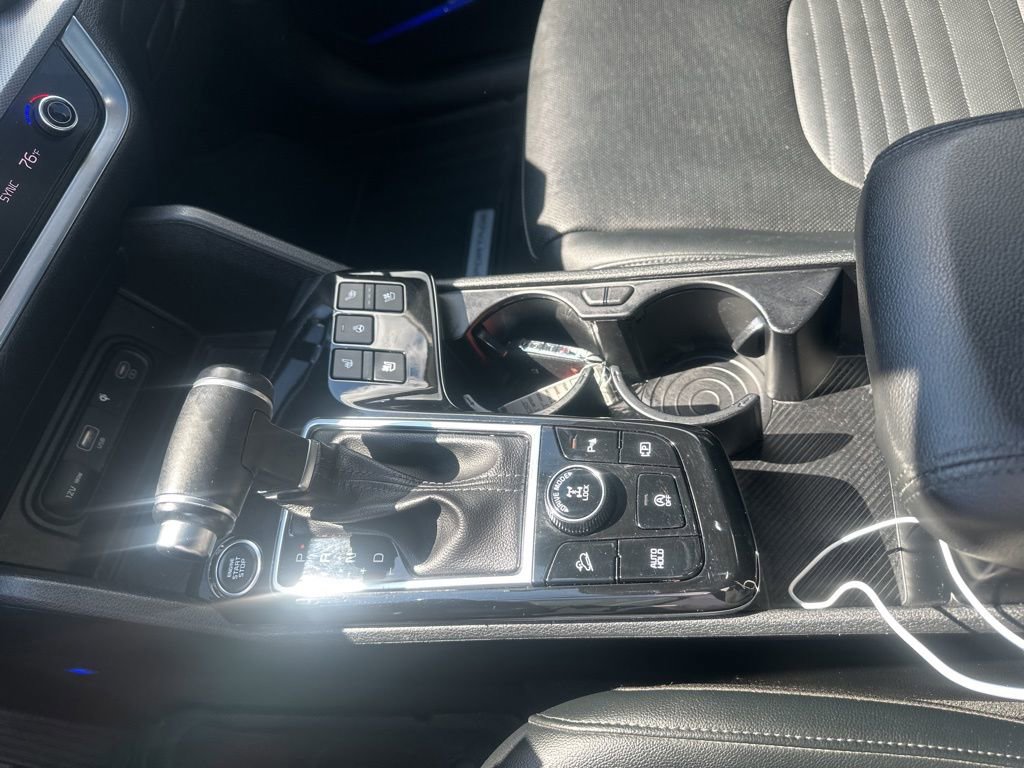 Used 2023 Kia Sportage SX image 19