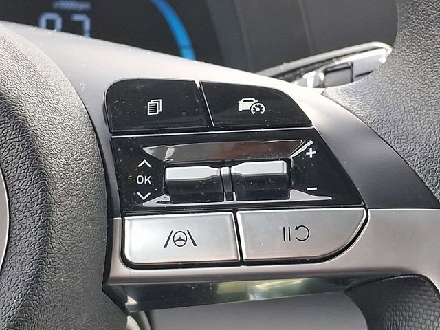 Certified 2026 Hyundai Elantra SE FWD image 21