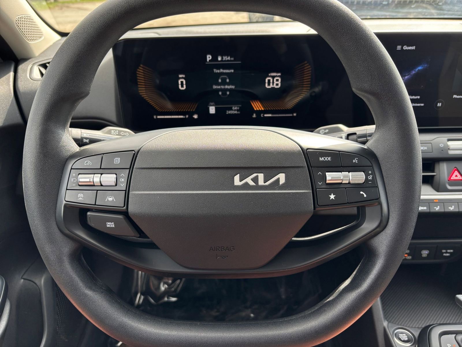 Used 2025 Kia K4 FWD image 28