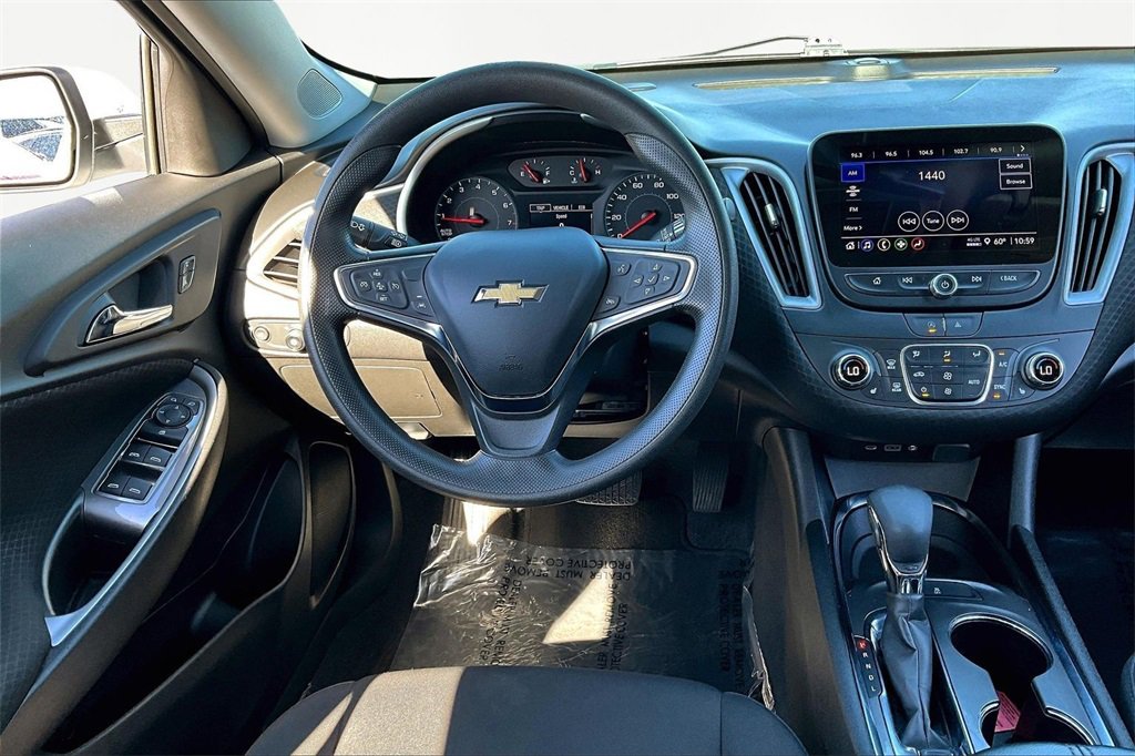 Used 2023 Chevrolet Malibu LT image 5