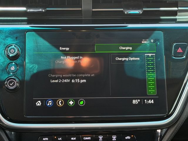 Used 2023 Chevrolet Bolt LT w/ Infotainment Package FWD image 18
