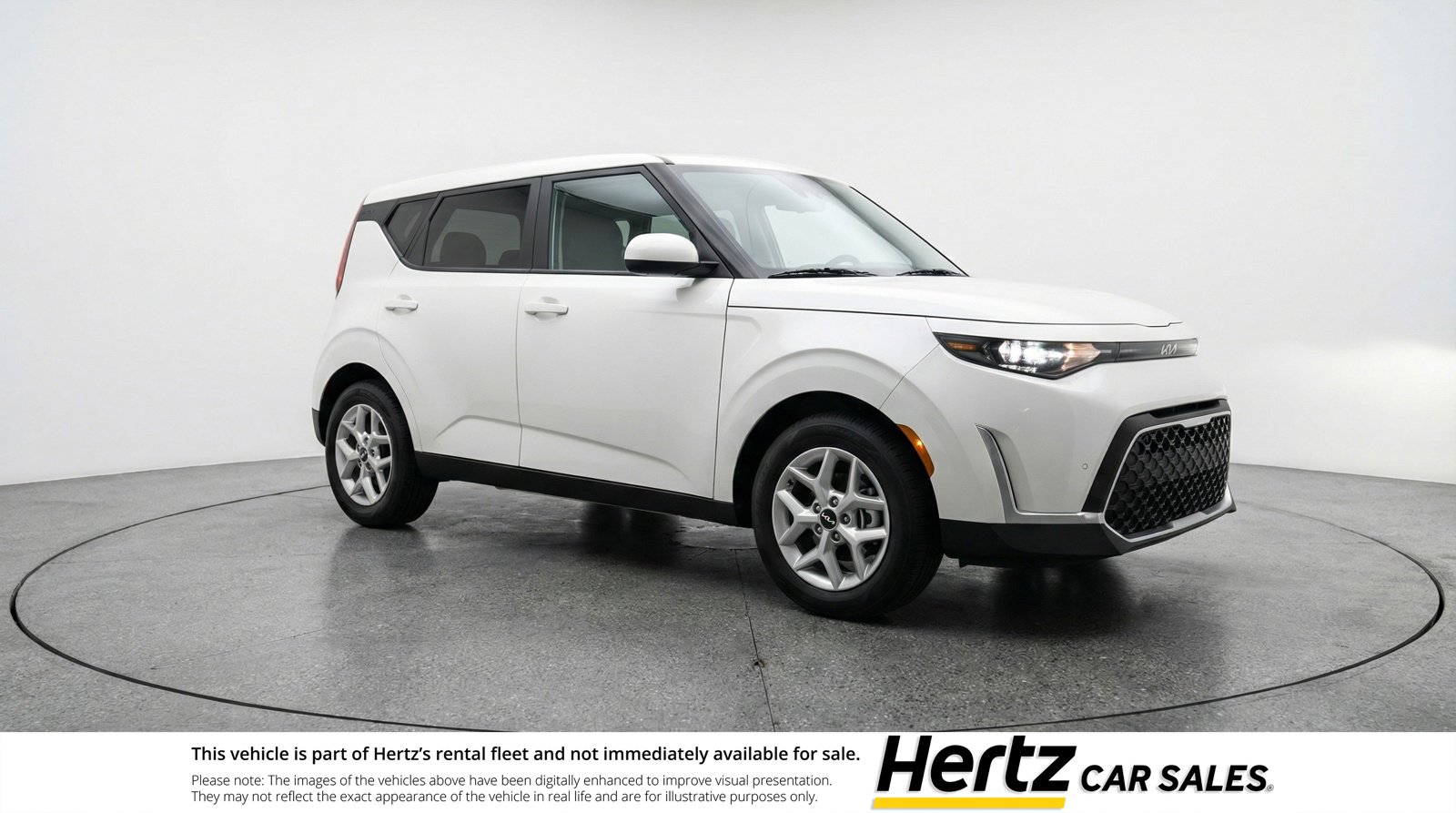 Used 2025 Kia Soul LX w/ LX Technology Package FWD image 1