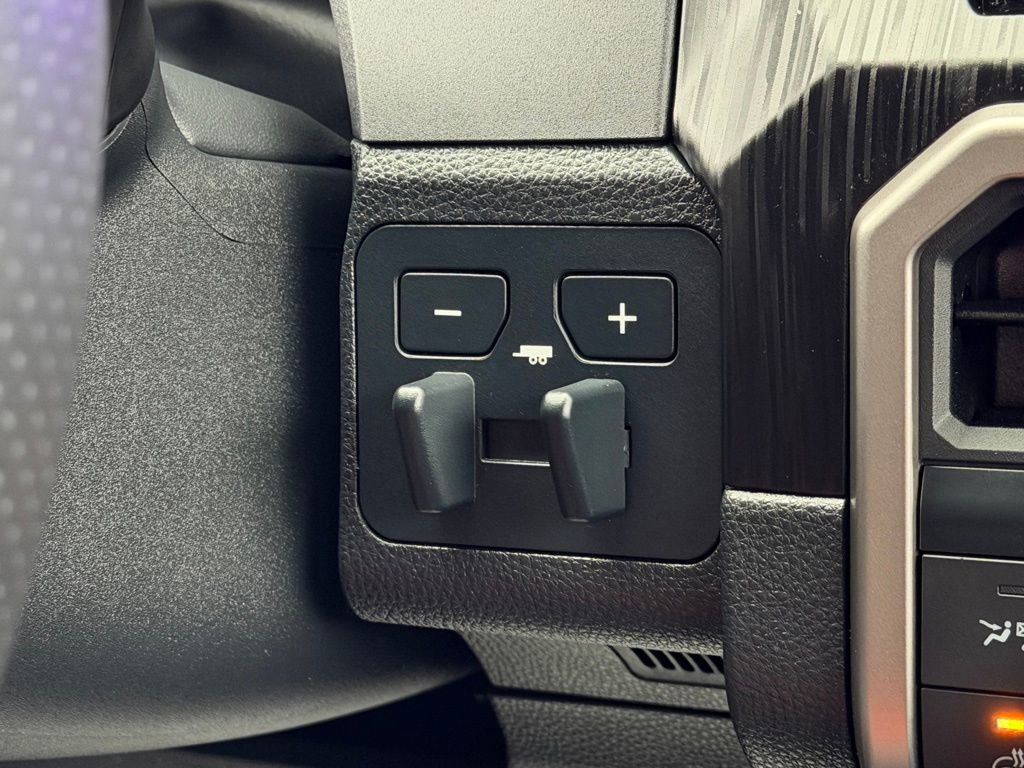 Used 2026 Toyota 4Runner Platinum image 16