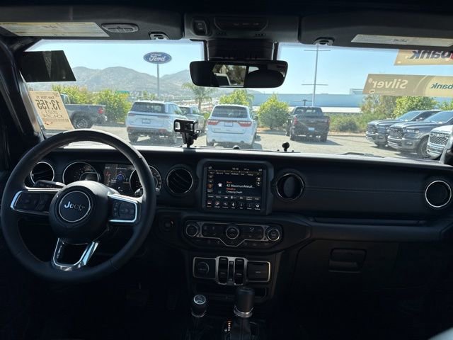 Used 2023 Jeep Wrangler Altitude image 21