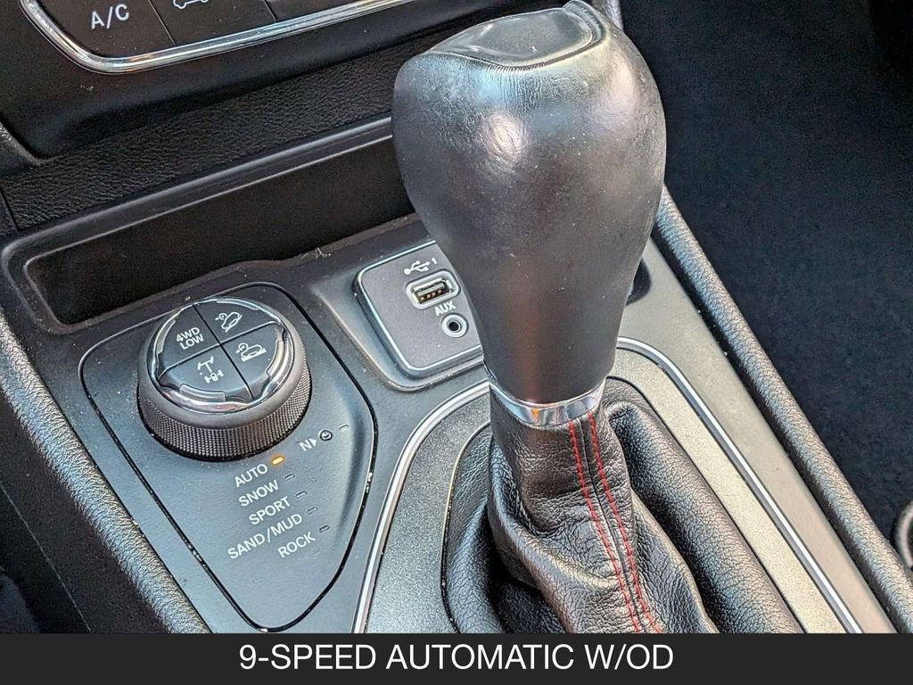 Used 2022 Jeep Cherokee Trailhawk w/ Sun, Sound & Nav Group image 17