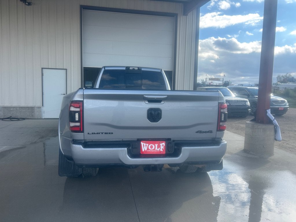 Used 2023 RAM 3500 Limited w/ Night Edition AWD/4WD image 5
