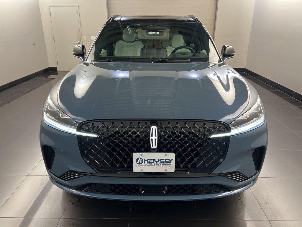 New 2026 Lincoln Aviator Black Label w/ Black Label Special Edition image 2