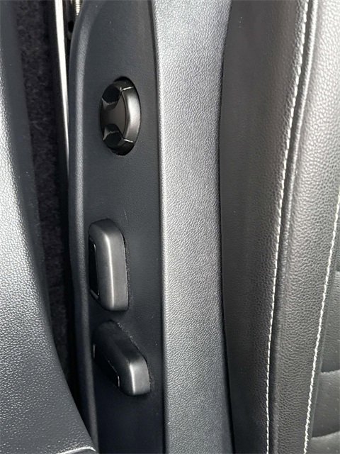 Used 2024 Volkswagen Jetta SE image 24