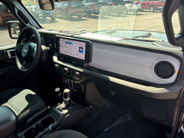 Used 2024 Jeep Gladiator Sport AWD/4WD image 63
