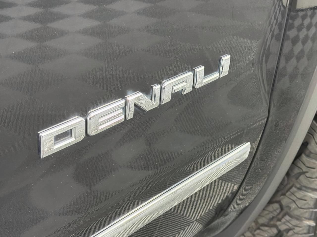Used 2017 GMC Sierra 1500 Denali AWD/4WD image 32