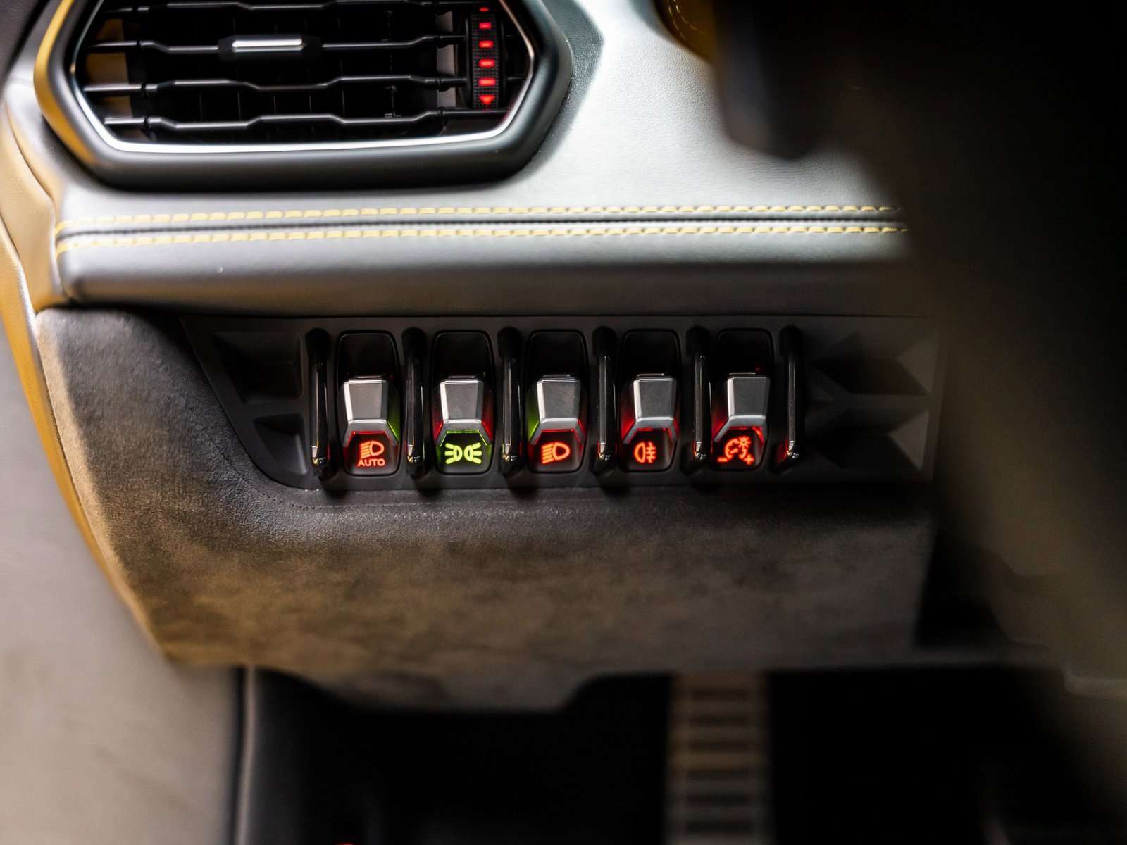 Used 2016 Lamborghini Huracan LP 580-2 image 60