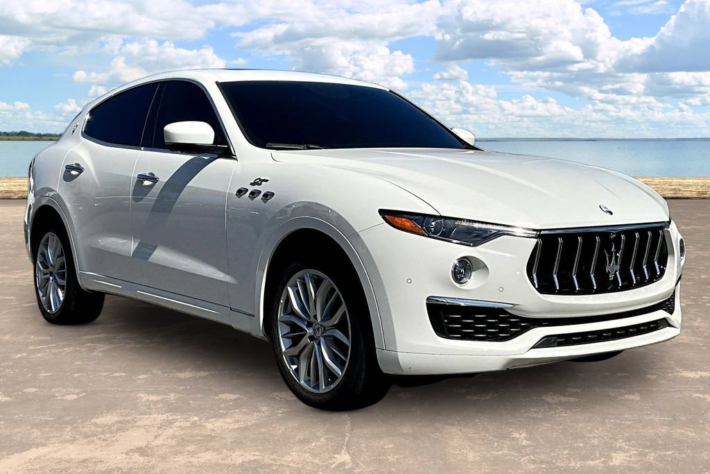Used 2022 Maserati Levante GT AWD/4WD image 3
