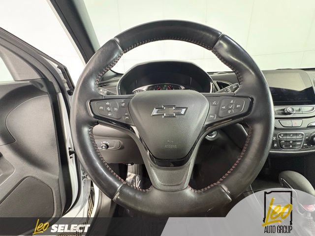 Used 2022 Chevrolet Equinox RS w/ Infotainment Package AWD/4WD image 9