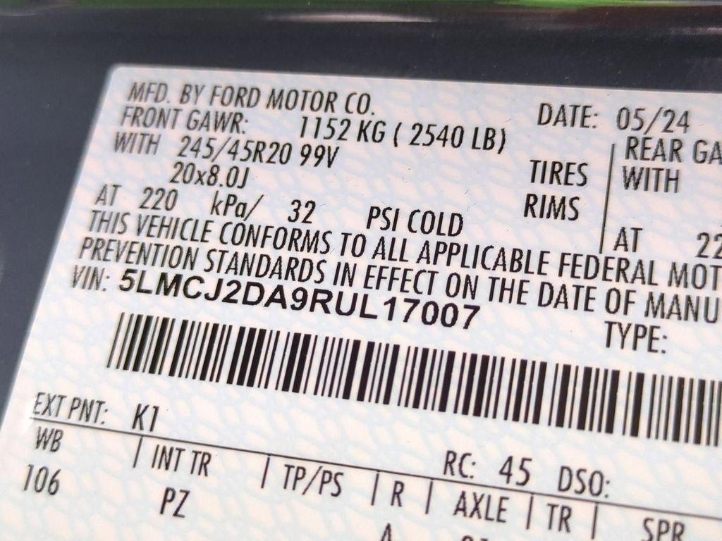 Certified 2024 Lincoln Corsair Reserve w/ Equipment Group 201A image 32