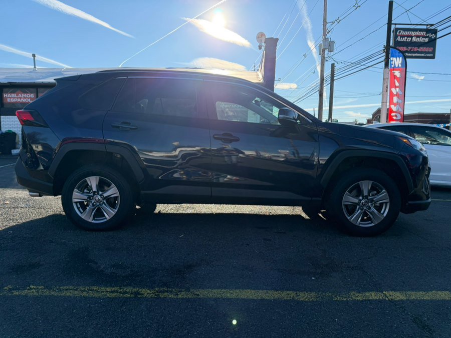 Used 2024 Toyota RAV4 XLE image 9
