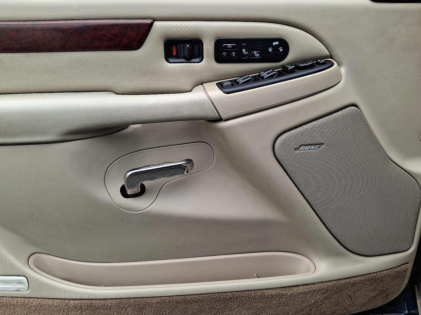Used 2006 Cadillac Escalade AWD image 13