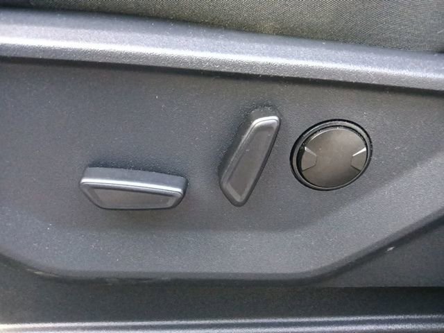 Used 2025 Ford Expedition Active RWD image 16