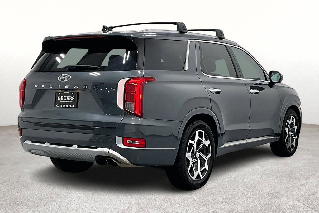 Used 2021 Hyundai Palisade Calligraphy FWD image 2