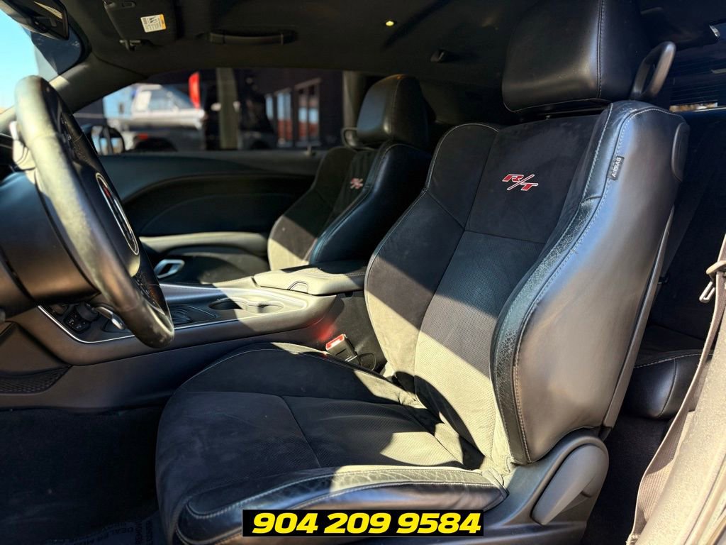Used 2015 Dodge Challenger R/T Scat Pack w/ Scat Pack Appearance Package RWD image 23